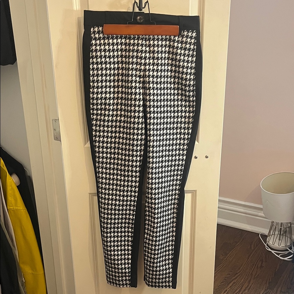 Marc Cain Black and White Houndstooth Pants